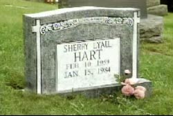 Gravestone that reads " Sherry Lyall Hart Feb 10 1959 - Jan 15 1984